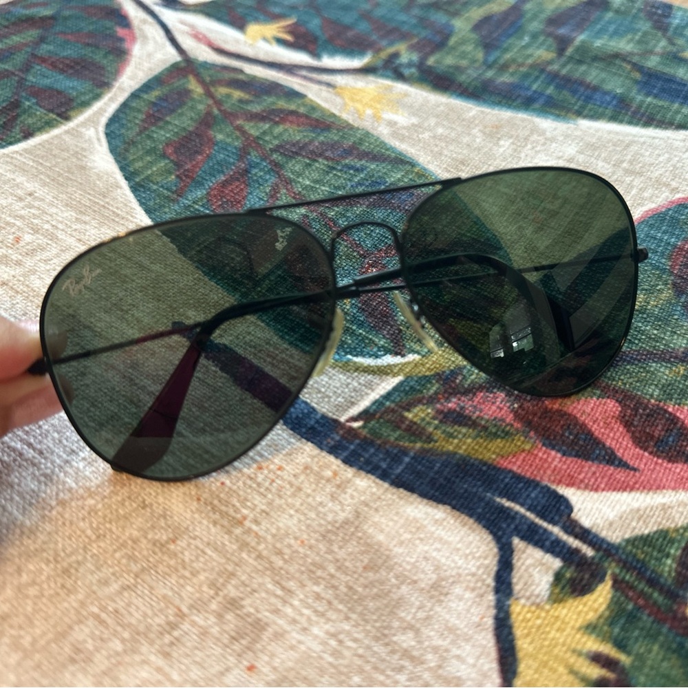 Ray-Ban RB3025 Aviator Large Metal Sunglasses